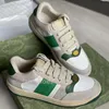 Screener sneaker beige Butter Vuile leren schoenen met vintage rode en groene webstreep Luxurys Designers Sneakers Tweekleurige rubberen zool Klassieke vrijetijdsschoen