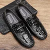 Padrão de crocodilo homens sapatos casuais homens vestido sapatos loafer sapatos homens de couro genuíno deslizamento mocassins manluxury lazer