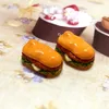 Simpatico mini hamburger in resina con ciondoli e ciondoli per sandwich, per orecchini fai da te, portachiavi, creazione di gioielli di moda