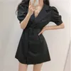 Sommer Koreanische Vintage Zweireiher Anzug Kleid Frauen Puff Sleeve Kerb Kragen Gürtel Mini Kleider Mode Solide Vestido 210513