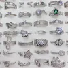 Zirkon Damen Ehering Exquisite geometrische Imitation Edelstein Frauen Ringe Diamant Silber Verlobungsschmuck Accessoires2816
