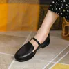 Отсуть туфли 2022 весна/осенние женщины круглое ноги Cowleather Comfort Low Hells Mary Jane для Black