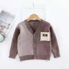 Vår Höst Barn Patchwork Kläder Casual Baby Långärmad Öppna Stitch Toddler Boy Sweaters Girls Stickade Coats för 2-6yrs Y1024