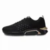 Andningsbar Tunna Sport och fritid Running Trendy Shoes Mesh Panel 2021 Mäns Sneakers Trainers