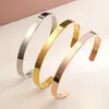 Bangle 2022 Japan och Sydkorea Women's Party Holiday Present mode rostfritt stål C-formad öppen armband trendiga smycken INTE22