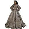 2022 Glitter Ball Gown Plus Size Abiti da sera con maniche lunghe a sbuffo Arabo scintillante grigio argento con paillettes Abiti da ballo lunghi Abito da festa WJY591