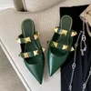 2021 Mode Luxury Designer Sandaler För Kvinnor Slipper Big Willow Nail Buckle Skor Mjuka Äkta Läder Sole Tofflor Kvinnor Flat Sandal Sh