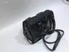 Bel çantaları 2021 kadın moda mini çanta gerçek deri kanat dekorasyonu fermuarlı bayanla bir omuz çantası siyah zarif trave4349814