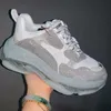 Los más nuevos hombres Triple S Zapatos de diseñador ocasionales Paris 17 FW Hombres Deportes Fondo de cristal Mujeres Entrenadores Suela transparente Zapato Daddy Zapatillas de deporte Vintage Viejos zapatos balencaigas