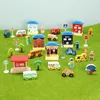 Design Großhandel Fahrzeug Spielzeug Holzeisenbahn Set pädagogisch für Kinder DIY Polizeiauto High School Bühne kompatibel