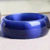 pulseiras azuis escuras