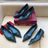 Designer de luxe femmes chaussures habillées talons hauts 2023 mode classique tout match dîner formel haut en peau de mouton Sexy talon plat en cuir véritable