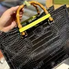 2021 Fashion Women Shopping Bags Bamboo Joint Totes Designers Shoulder Bag Large Capacity Genuine Leather Plain Hardware Portable Buckle High Quality Handbags