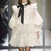 Runway Spring Dames Avondjurk Kant Patchwork Dot Bowknot Prom Fashion Lantern Sleeve White Mini 210520