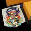 Pulseira colorida com cordão de 6 cores para lembrancinhas de festa e fios em caixa de varejo para presente SL01