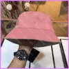 Stingy Brim Hats Fashion Women Fited Designer Bucket Hat Flat Caps Mens Casquette Two Sides Wearable Baseball Cap High Quality D218101F