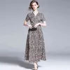 Summer Women's V-Neck Leopard Stampato Piedi Nude Vita Slim Fit Slimming Big Swing con abito lungo Moda selvaggio 210514