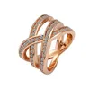 Classici anelli per fedi nuziali da donna eleganti placcati in oro rosa 18 carati Anelli di bigiotteria di moda in cristallo austriaco autentico per le donne