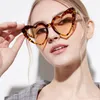 Lunettes de soleil en forme de cœur pour femmes et hommes, à la mode, œil de chat, noir, rose, rouge, Uv400, 2021, 18503