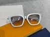 1479 Fashion Summer Style Gradient Lens Sunglasses UV 400 Protection for Men and Women Vintage Square Plank Frame Quality Quality Come5496728