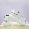 2021 Designer-Schuhe, übergroße Sneaker, klassische Laser-Schwanz-Plattform, lässige Sport-Sneaker, Sport-Herren-Frau-Turnschuhe RG01