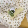 Yatak Setleri Vintage Çiçekler Ruffled Nevresim Seti Twin Tam Boy 3/4 adet Girs Yorgan Için Ultra Yumuşak Pamuk Yatak Levha Kapakları