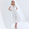 Hollow Out Elegant Damska Dress V Neck Krótki Rękaw Wysokowy Talia Patchwork Koronki Białe Suknie Dla Kobiet 210520