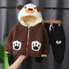 2021 set di abbigliamento invernale ispessito vestiti per bambini artiglio con cappuccio peluche in due pezzi ragazze ragazzi simpatico cartone animato animale