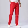 İlkbahar Sonbahar erkek Klasik Kırmızı / Beyaz Kot Gevşek Düz-Bacak Slim-Fit Pamuk Moda Rahat Marka Pantolon 211108