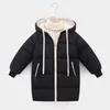 Kids Down Coat Winter Girls Bomull-Padded Jackor Boys Höst Mid Parka Hooded Coats Tjockad Varm Lång Jacka Barn Outwear Candy Färg Zipper Fickor B7843