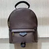 mochila de couro infantil