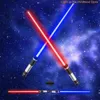 2 PCS New Telescopic Lightsaber Toys Spada splendente Cosplay Illuminazione Musica Star Laser Giocattoli Spade Giocattoli per bambini Ragazzi Y1123230Y