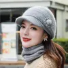 高品質のデザイナーハット秋と冬の女性屋外のぬいぐるみニットキャップ帽子ファッション厚いウサギの毛皮の暖かい帽子耳保護キャップ