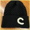 women knit Cashmere Scarf Beanie Sets Luxurys Designers Caps Hats Mens Women Fitted Hats Casquette brands scarfs6751548