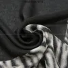 Sciarpa in cotone stampato Moda uomo Sciarpe a righe geometriche Donna Scialle caldo Bandana Pashmina Avvolge Mujer Fascia