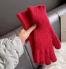 1ピース秋冬女性のひもとフリース手袋屋外のソリッドウール編み物女性ファッション5本の指の手袋Sポイントは露のタッチスクリーンの寒さを指す