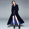 Kvinnors Trench Coats 2021 Wrap Svart Velvet Maxi Coat Tjock Varm Long Outwear Winter Runway Designer Kvinnor Vintage Notched Collar