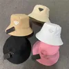 Stingy Brim Chapéus 2023 Stingy Brim Chapéus Quente Designer De Pelúcia Boné Bonés Moda Mens Mulheres Esportes Chapéu Outono Inverno Bordado Artesanato Homem