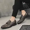 Lederen schoenen Tassel Mode Mannen Business Jurk Loafers Pointy Oxford Ademend formele Bruiloft Schoenen