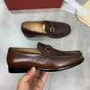 Zapatos de vestir formales para hombre, zapatos de vestir de diseñador, negro, marrón, hebilla de metal, cuero, zapato de boda de graduación de alta calidad, moda de lujo para hombres, accesorios de noche con punta informal