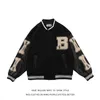 Mäns Jackor Ankomst Bone Embroid PU Läder Ärm Men Baseball Bomber Jacka Unisex Kvinnors Pojkvän Style Varsity Letter Coat