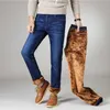 Winter Men's Plus Fleece Warm Jeans Klassisk Tjock Denim Stretch Slim Fit Svart Casual Boutique Business Blue Trousers 211108