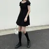Sukienka letnia Koreański Styl Soild Color Krótki Rękaw Puffowa Mini Dress Kobiet Off Ramię Czarna Sukienka (X1448) 210423