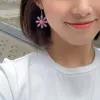 Simpatici orecchini pendenti in resina con fiore margherita Orecchini pendenti con personalità color caramella Orecchini coreani per donne Gioielli estivi Accessori per regali