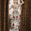 Letnia Haft Party Dress Kobiety Kwadratowy Kołnierz Puflowy Rękaw Róża Kwiat Haftowany Slim Talii Vintage Mesh Princess Dresses 210514