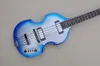 Blauer Korpus, 4-saitige E-Bassgitarre mit Palisander-Griffbrett, weißem Perlmutt-Schlagbrett und Chrom-Hardware, kann individuell angepasst werden.
