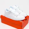 2021 Topkwaliteit Mannen Dames Low White Basketball Shoes Luxe Designer Fashion Boys and Girls Running Casual Sneakers