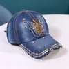 Handgjorda kvinnor Distressed Denim Baseball Keps Boss Rhinestone Jeans Letter Love Bejeweled Crown Sparkle Bling Hat