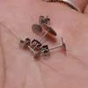 20100pcslotゴールドステンレススチールブランクポストイヤリングスタッドイヤリング付きベースピンプラグの発見耳をback for diy jewelry make