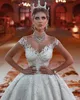 Роскошное шариковое платья свадебные платья кружева аппликация с коротким рукавом с коротким рукавом с блестящими шейными шейками